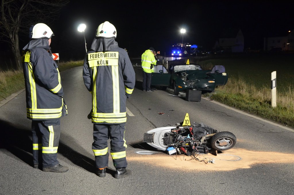 Schwerer VU PKW Roller Koeln Porz Libur Liburer Landstr P108.JPG